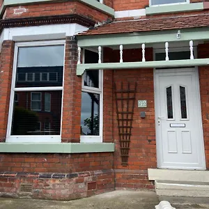  Holiday home Pass The Keys Amazing, Newly Renovated 5bedroom House Sleeps 10